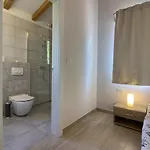 Complex Of 2 Iii With 2 Private Pools For Up To 16 Persons In Porec Near The Aquapark Villa