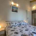 Complex Of 2 Iii With 2 Private Pools For Up To 16 Persons In Porec Near The Aquapark * Mugeba